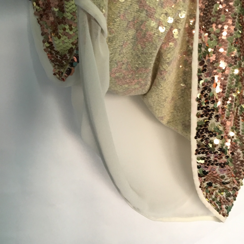 Express Mesh Spangle Top - Picture 6 of 7